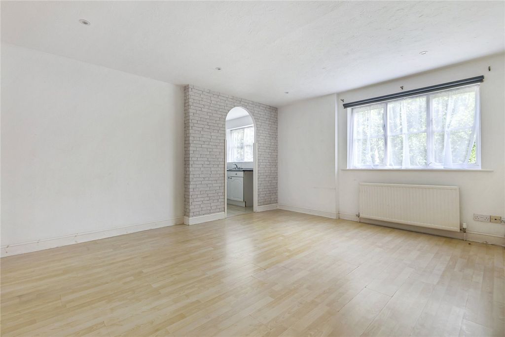 Property photo 2 of 12 Picture No. 05