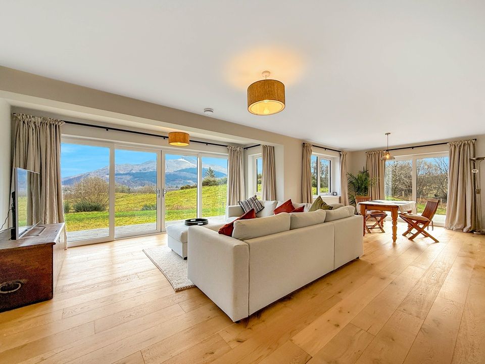 Property photo 3 of 37