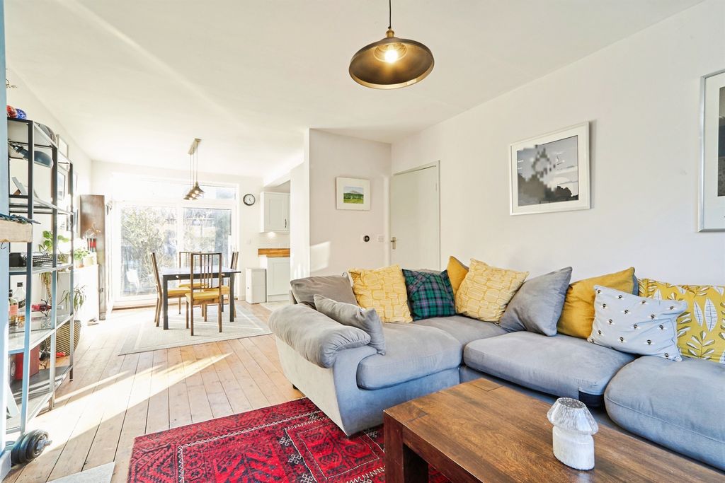 Property photo 2 of 15