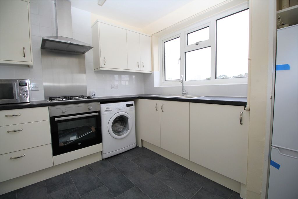 Property photo 2 of 7 Photo 01