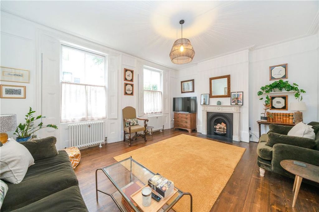 Property photo 2 of 5
