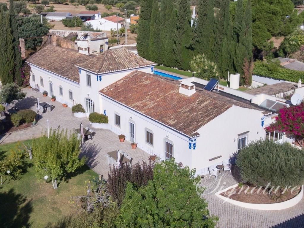 Property photo 1 of 50 A Historic Algarve Quinta With Endless Possibilities In São Brás De Alportel