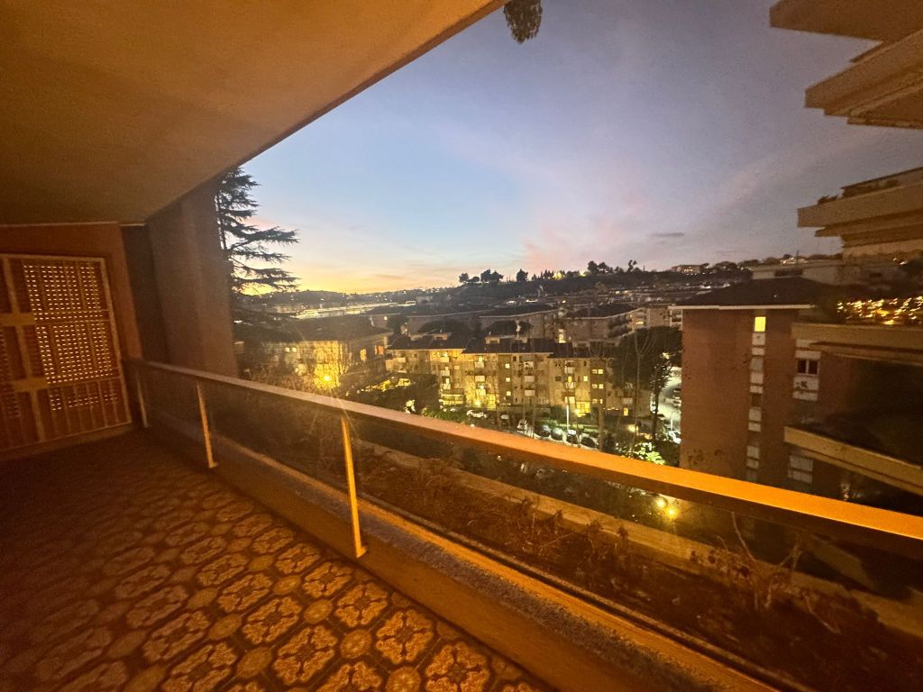 Property photo 3 of 28