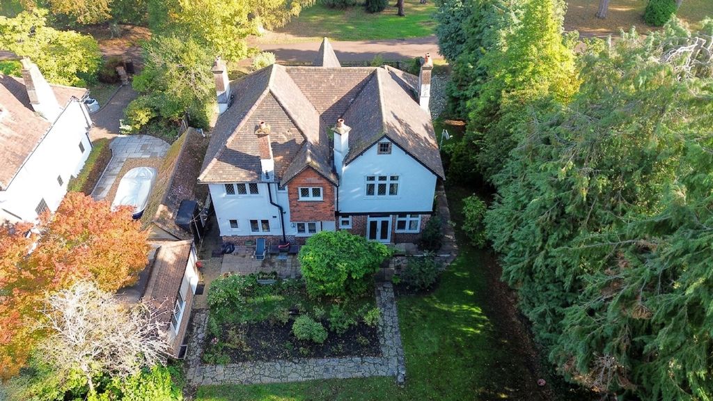 Property photo 3 of 4