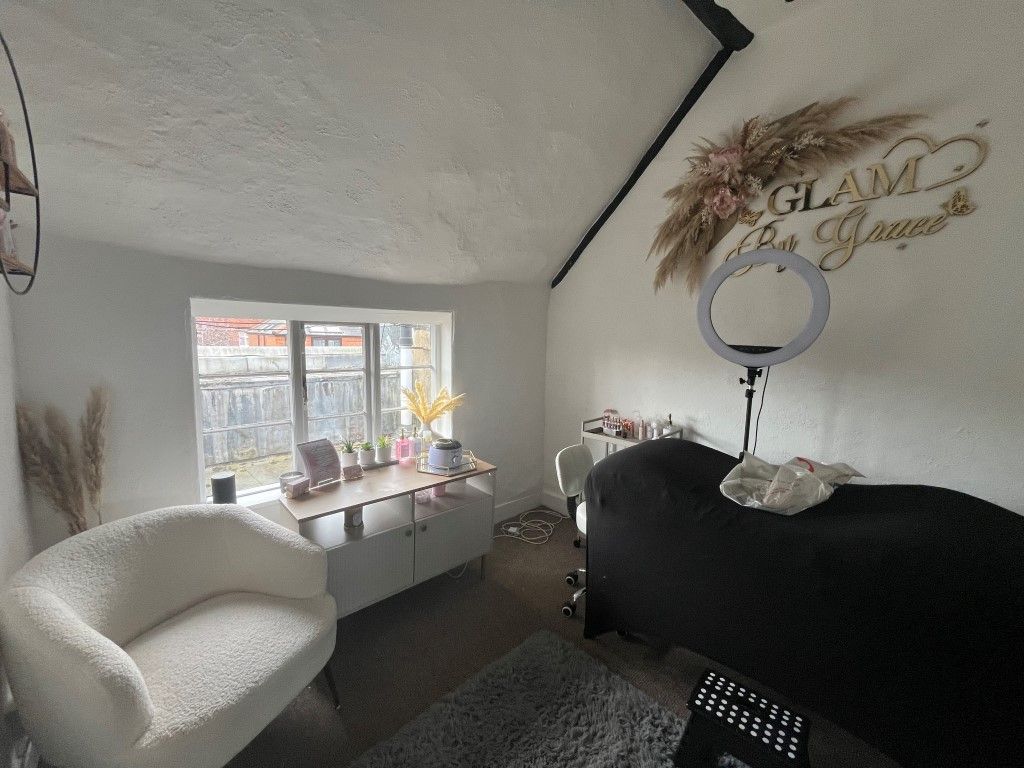 Property photo 3 of 4 Photo 4