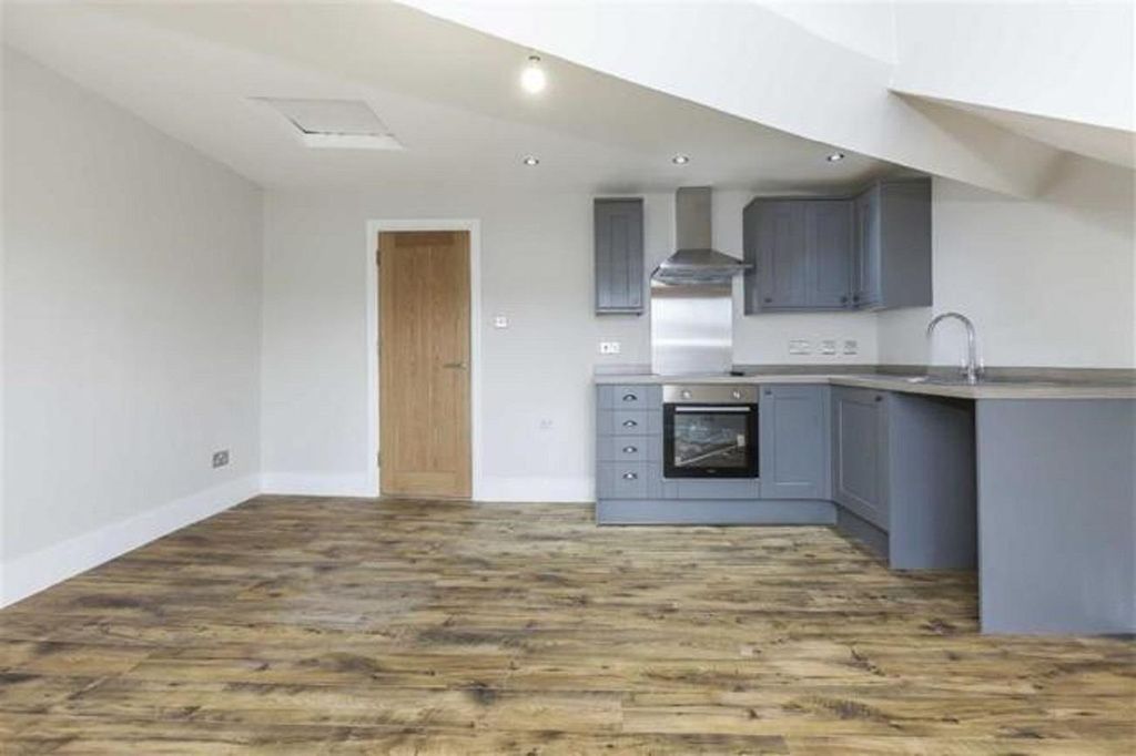 Property photo 3 of 10 Kitchen Open Plan.Jpg