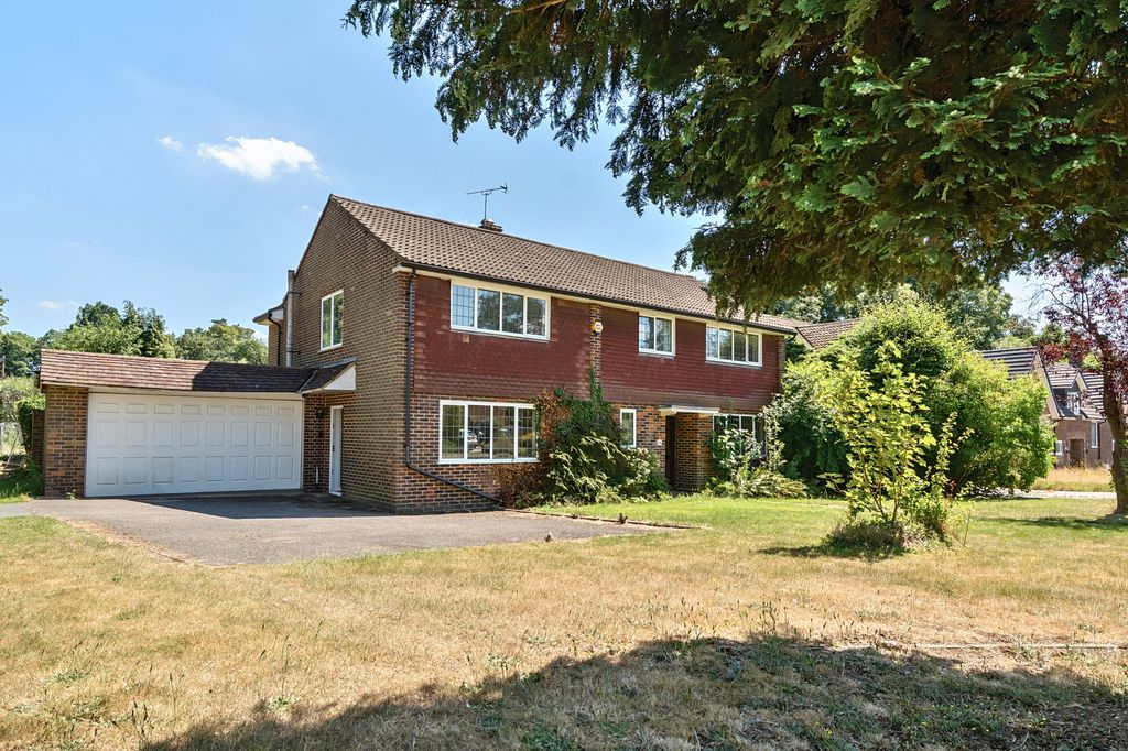 Property photo 1 of 11