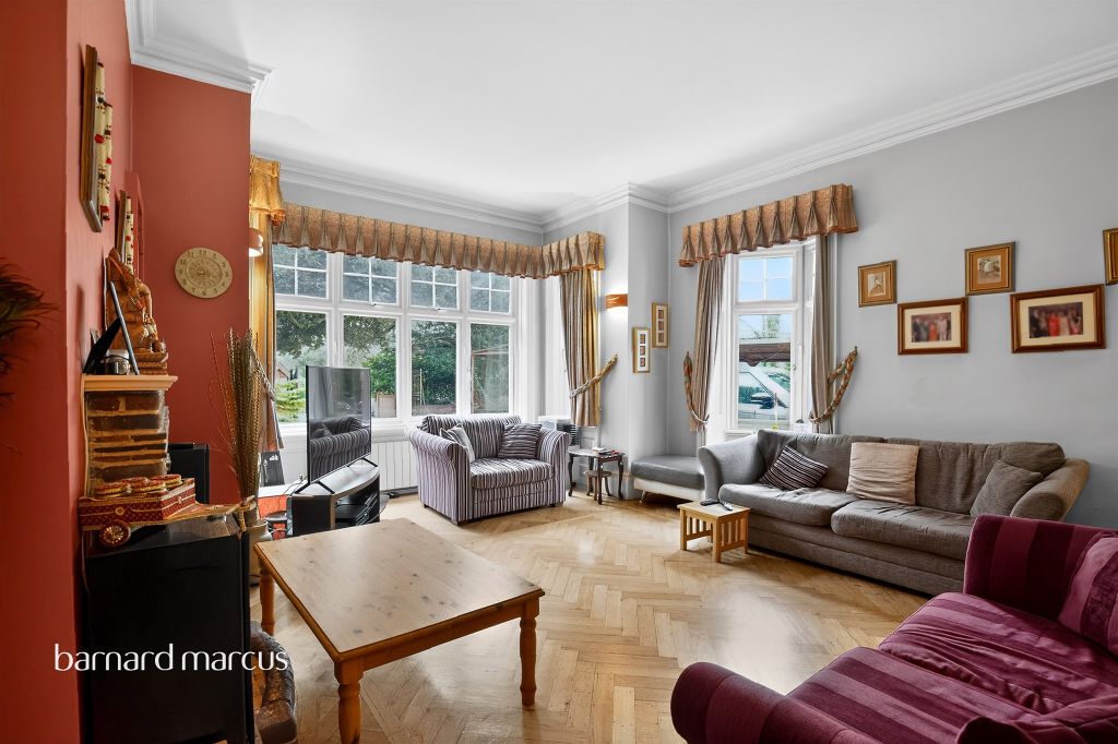 Property photo 2 of 17