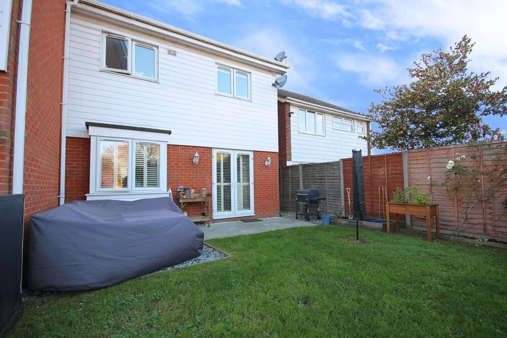 Property photo 2 of 15 Rear2 (23).Jpg