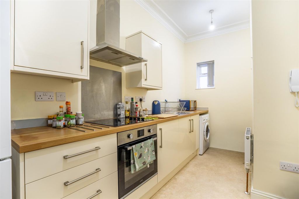 Property photo 2 of 7 2, 70 B-1.Jpg