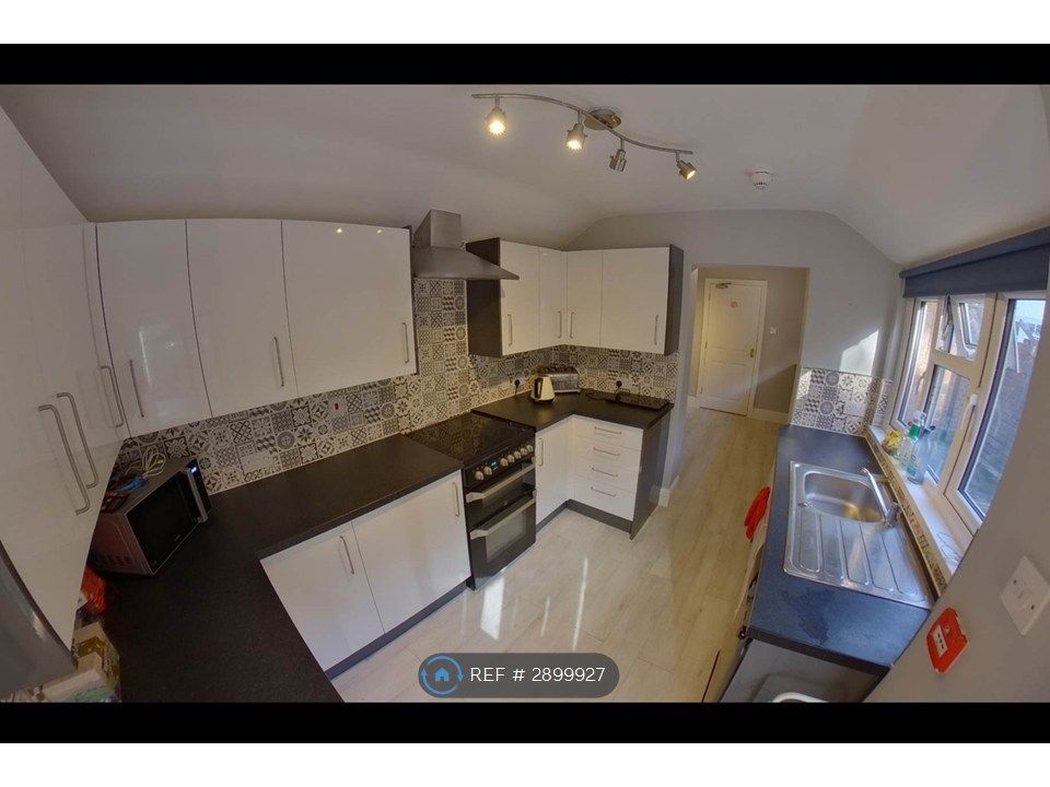 Property photo 1 of 12 Kitchen Diner