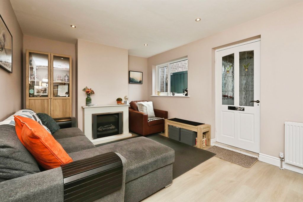 Property photo 2 of 14