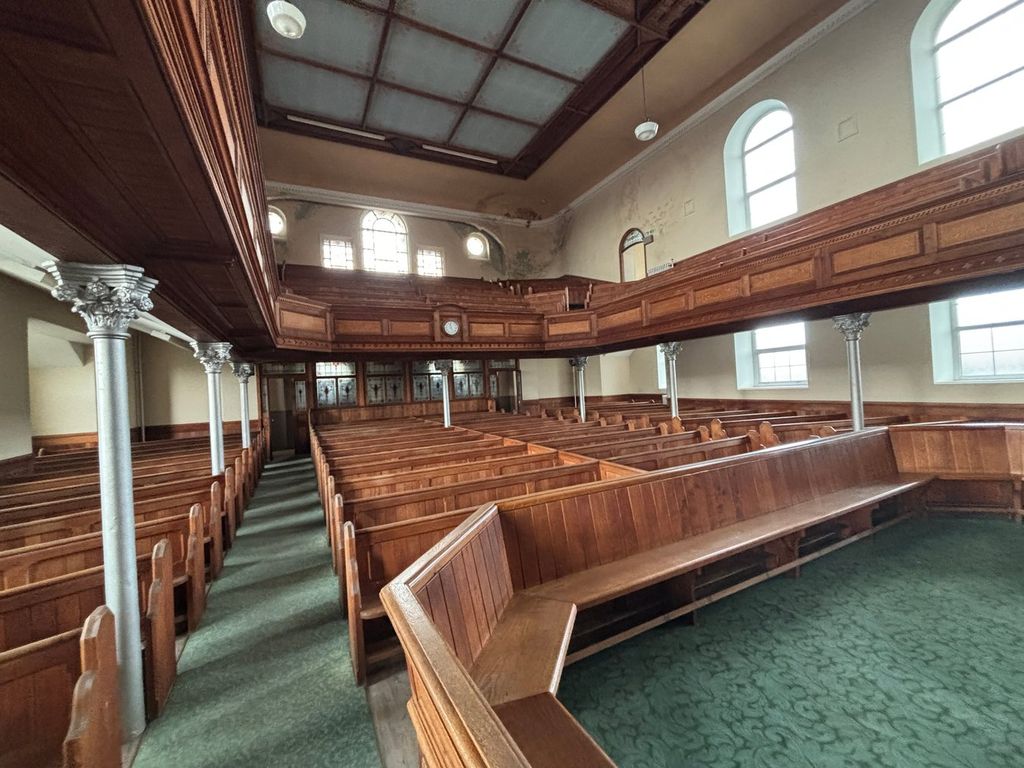 Property photo 2 of 11