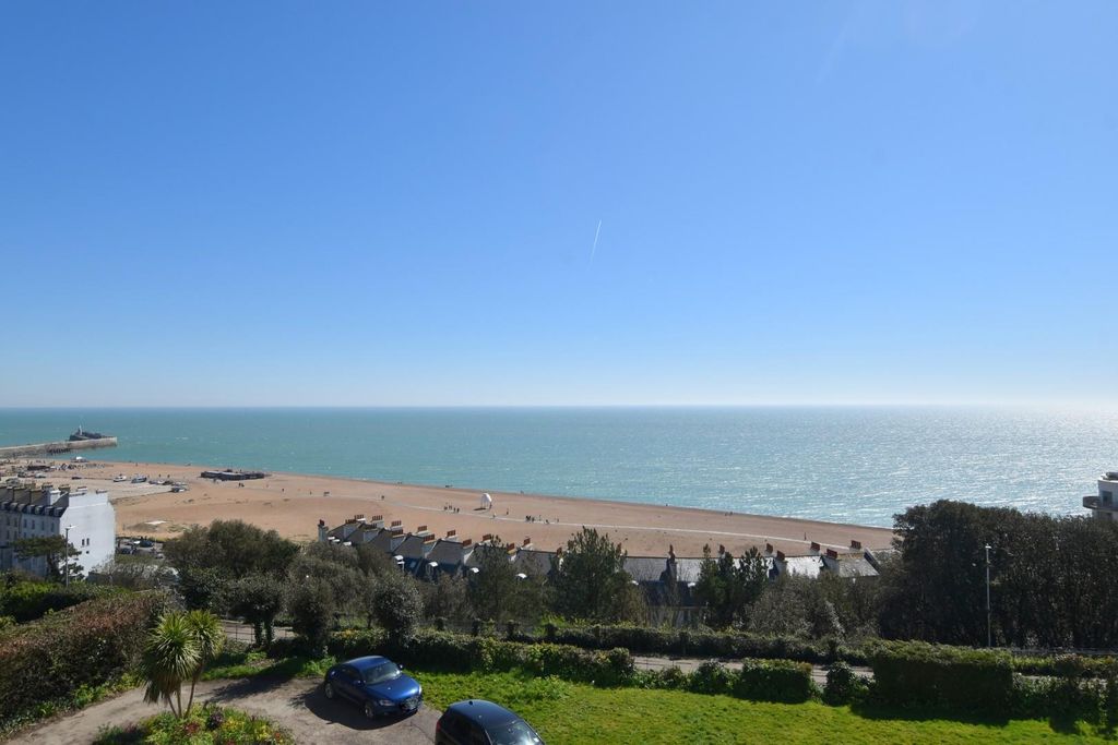 Property photo 2 of 24 4 Albion Blue Skies (4).Jpg