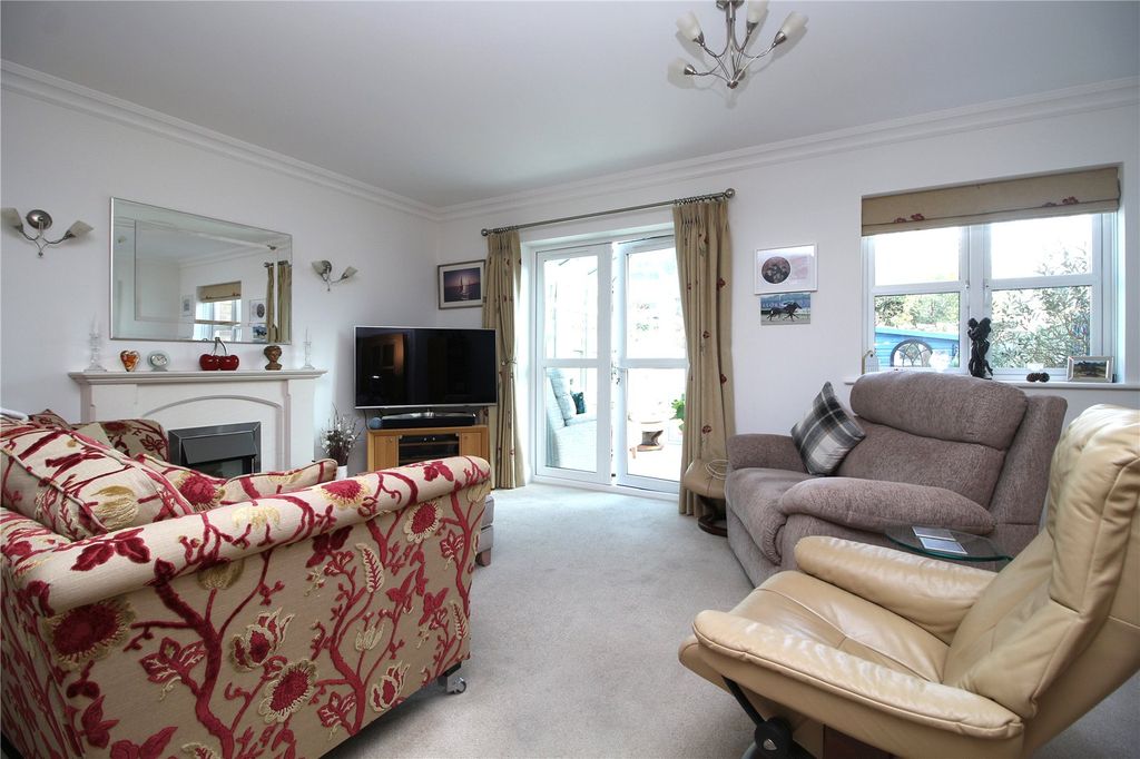 Property photo 2 of 13 Picture No. 19