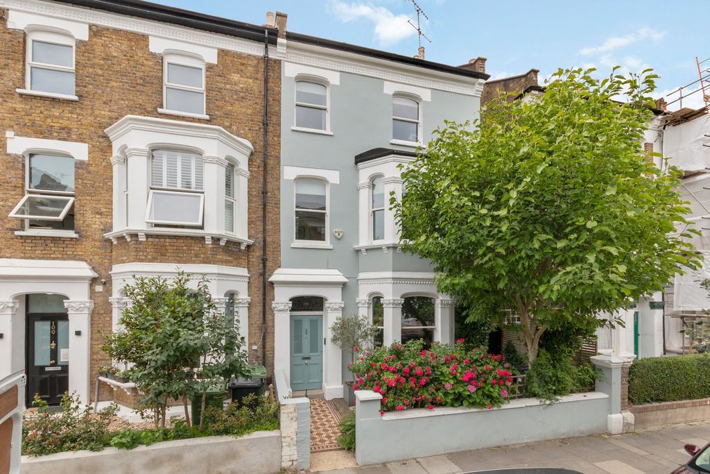 Property photo 2 of 15