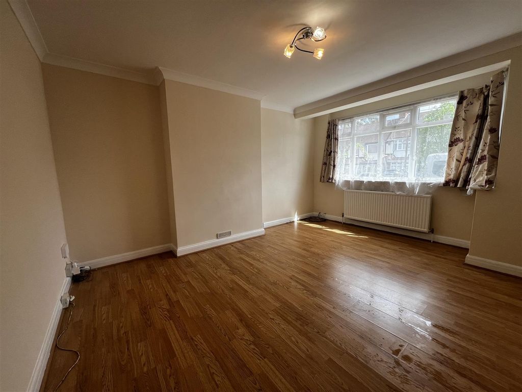 Property photo 3 of 9 Img_4877.Jpg