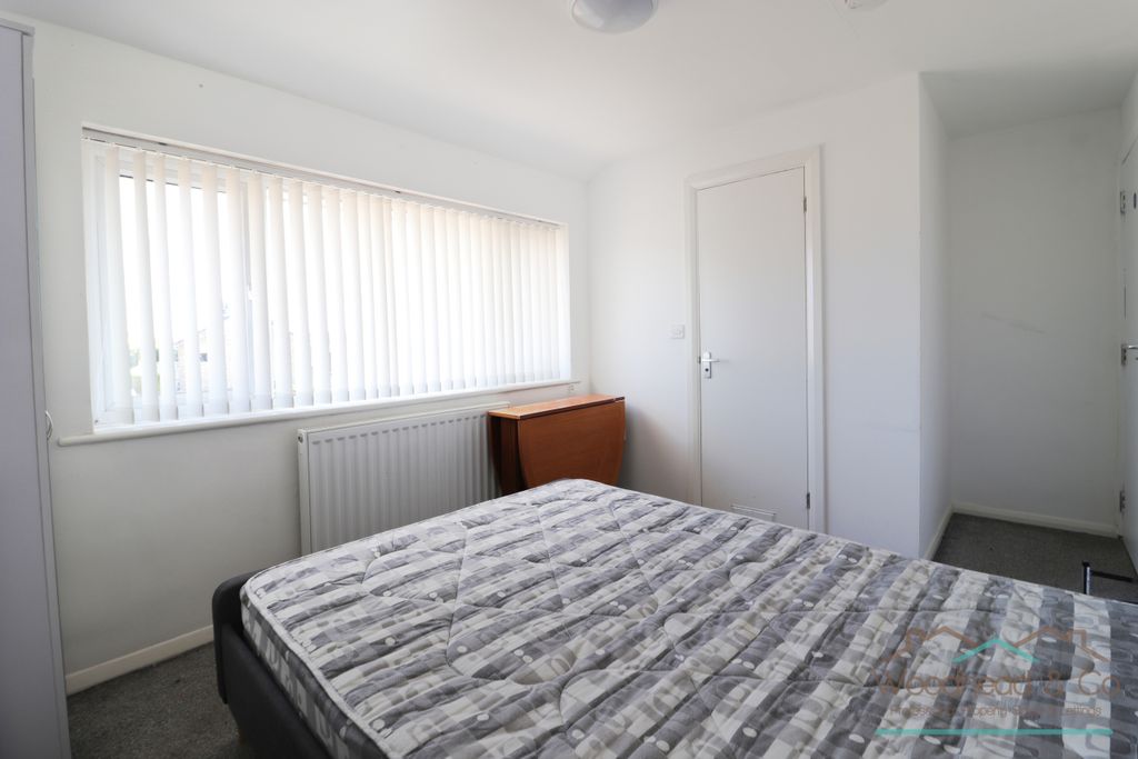 Property photo 3 of 6 R3 (6)