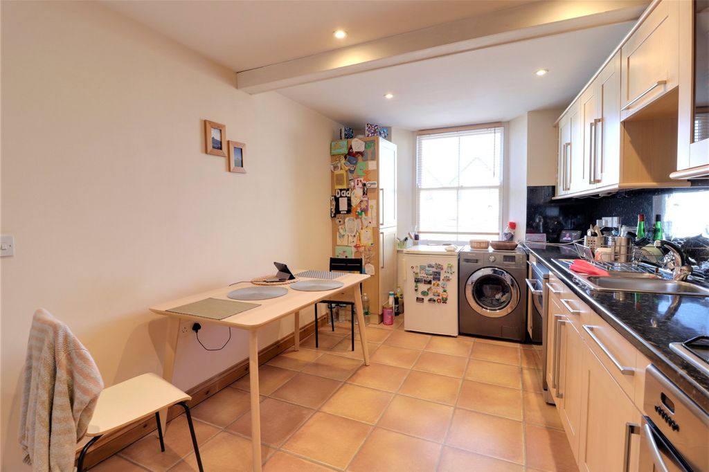 Property photo 3 of 18 Picture No. 04