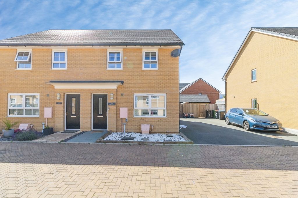 Property photo 1 of 19 Pbox-Img.Jpg