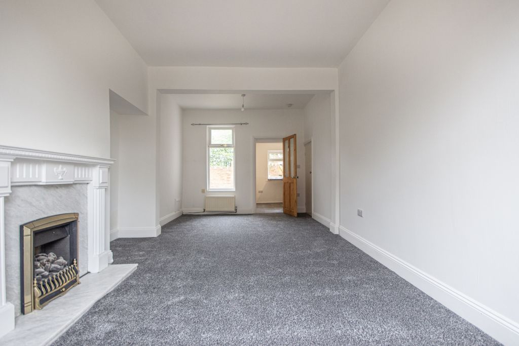 Property photo 2 of 15 2
