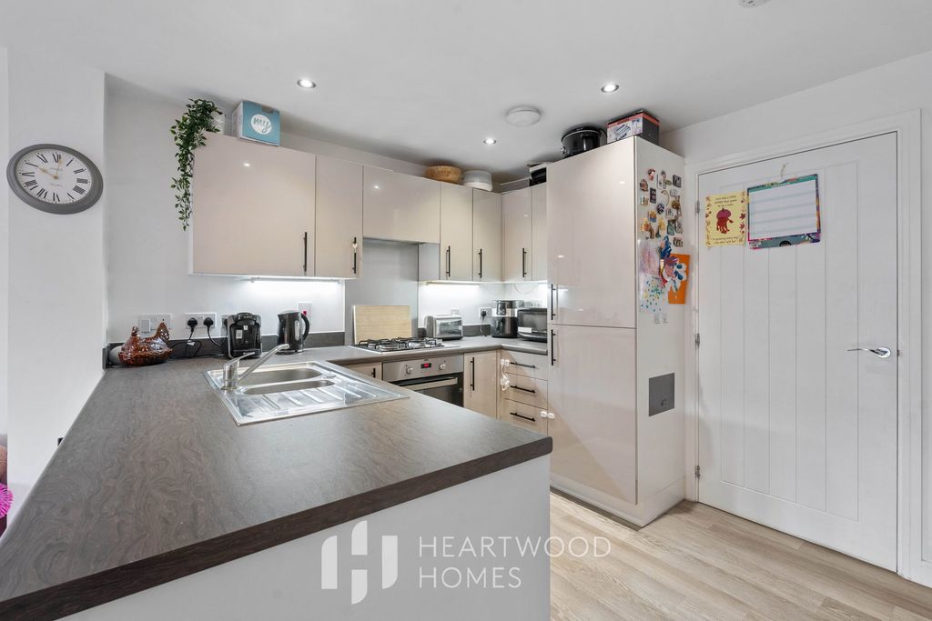 Property photo 2 of 15