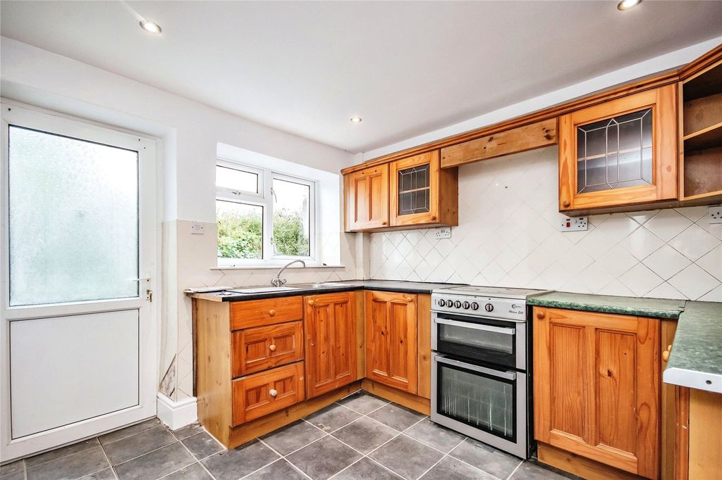 Property photo 3 of 18 Picture No. 24