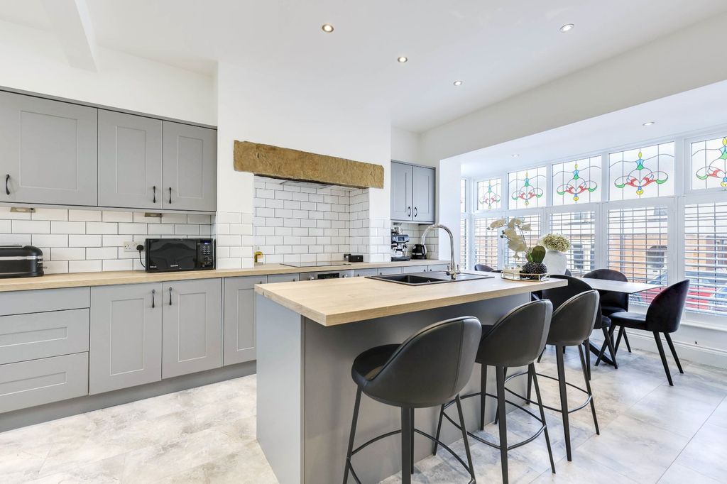 Property photo 3 of 18 Picture No. 04