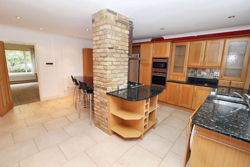 Property photo 2 of 21 Photo 7