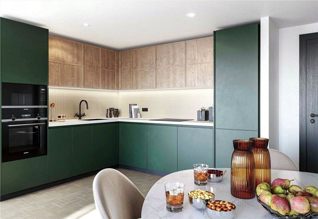 Property photo 1 of 18 Kitchen