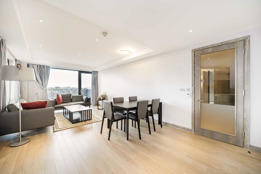 Property photo 2 of 7