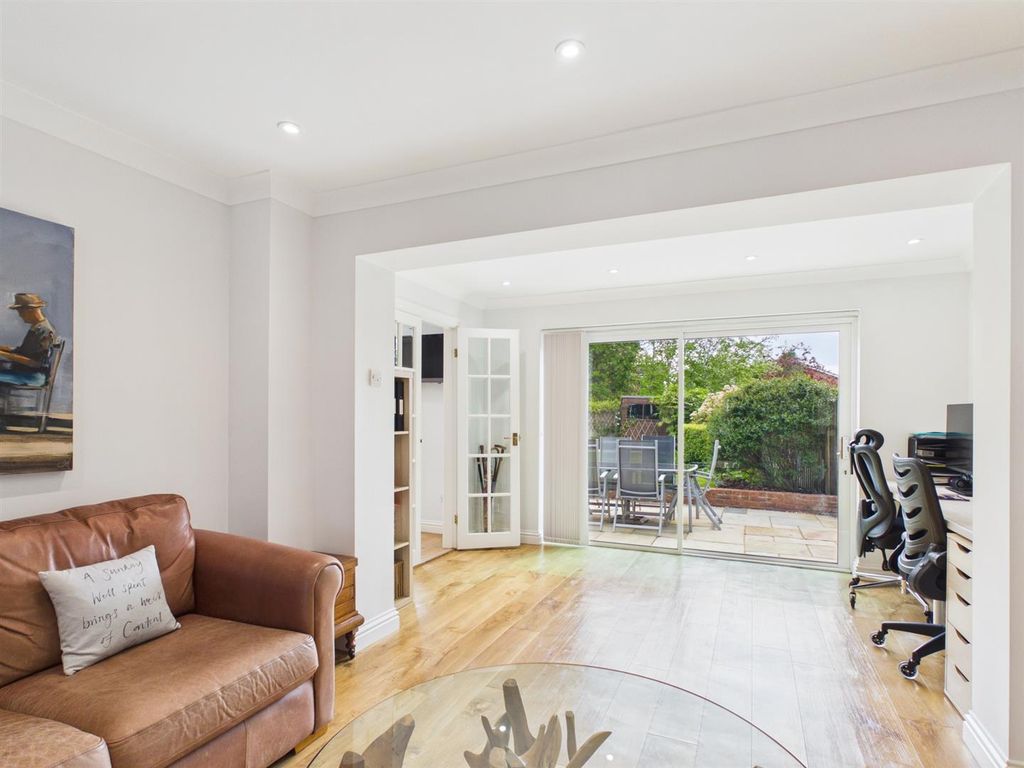 Property photo 2 of 27 7F415865B85E483Db4E5E83E746d879F_100_Cam03573G0-Pr