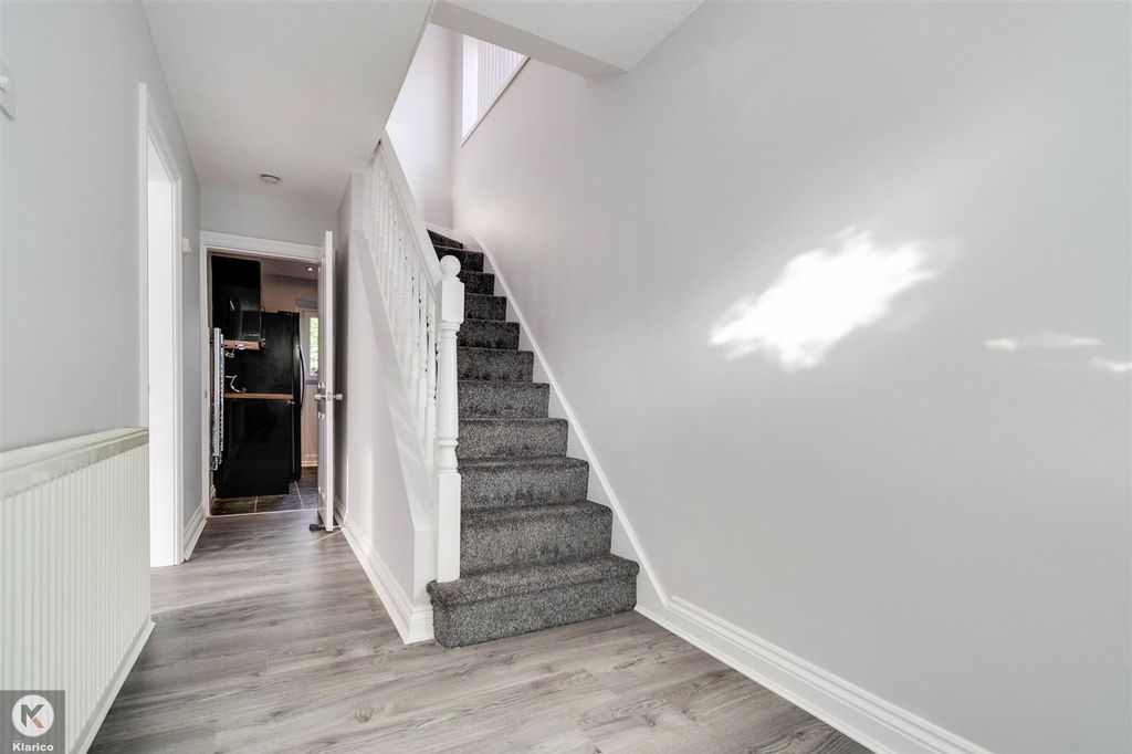 Property photo 2 of 12 Hall