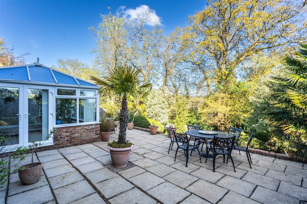 Additional image 11 of 5 bed detached house for saleThorntree Close, Heathfield TN21