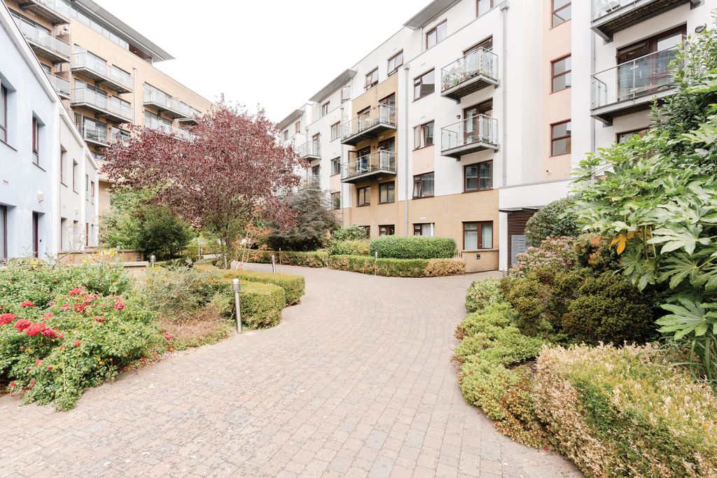 Property photo 1 of 10 1