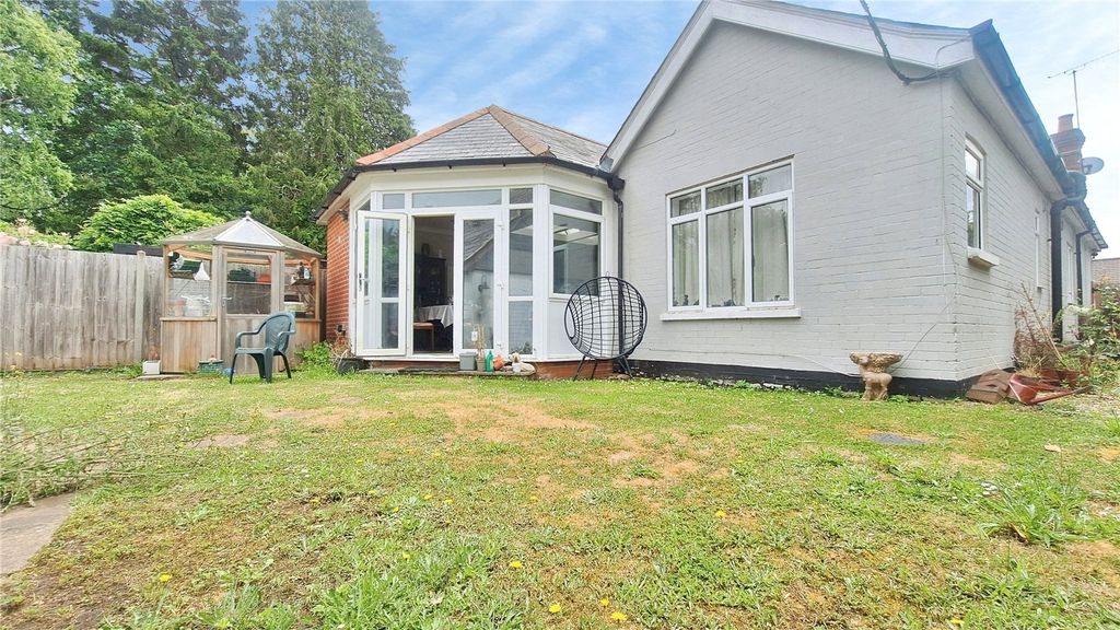 Property photo 2 of 25 Picture No. 41