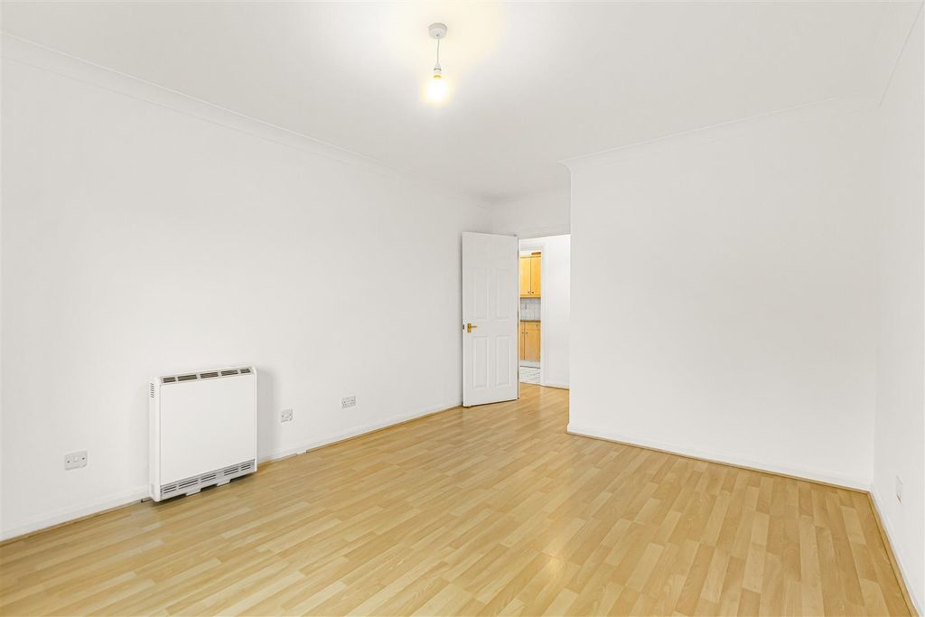 Property photo 3 of 15 2_42119.Jpg
