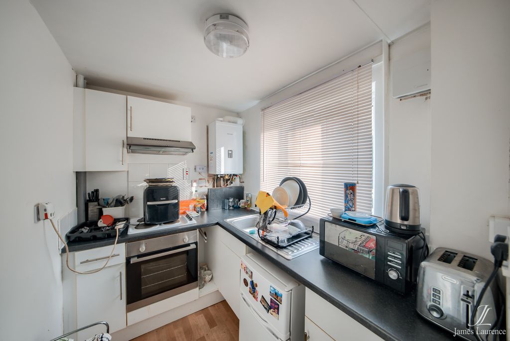 Property photo 3 of 6 Xh2A1319-Hdr(3)