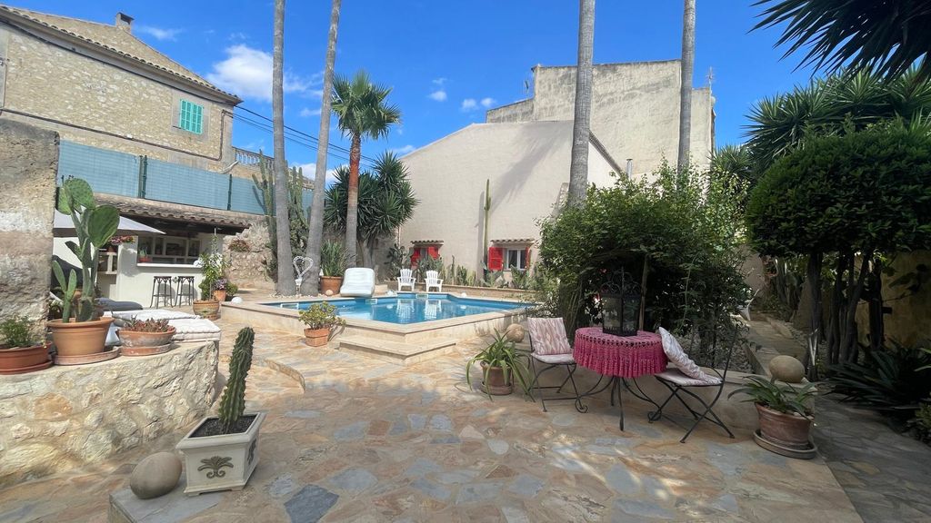 Property photo 1 of 23 001.Jpg