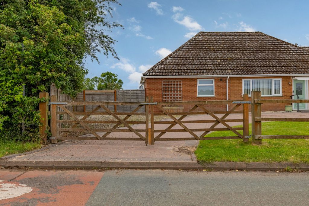 Property photo 3 of 28