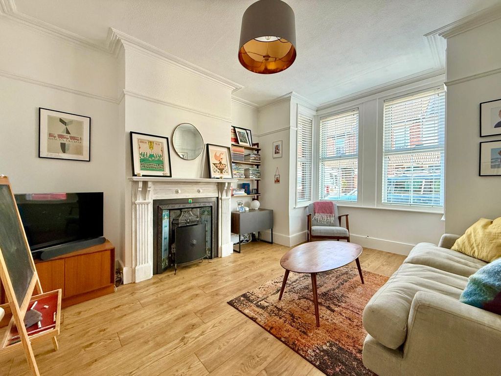 Property photo 2 of 14 Picture No. 13