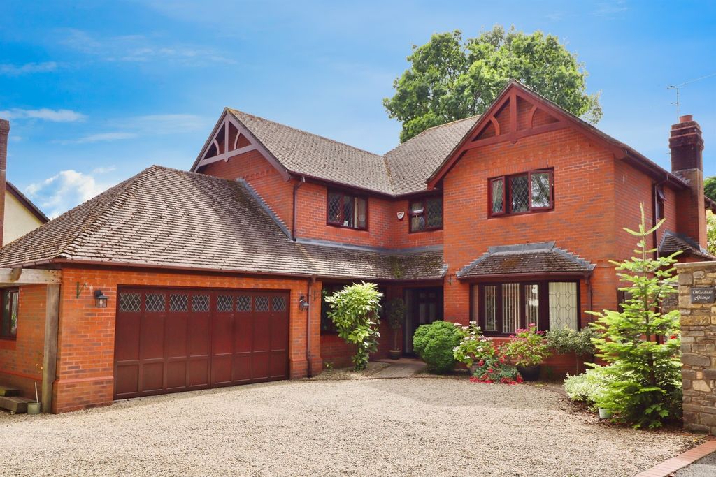 Property photo 1 of 35
