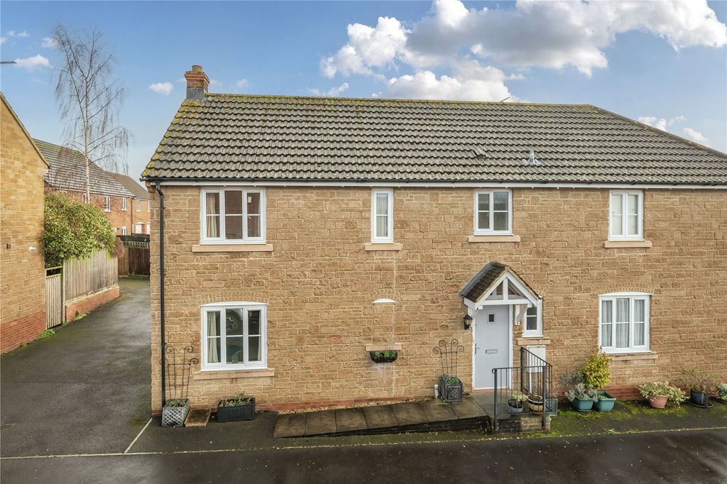 Property photo 1 of 22 Picture No. 25