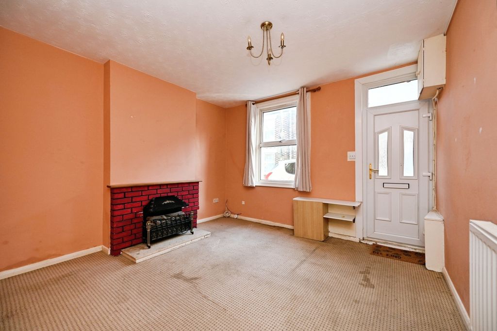 Property photo 2 of 12 Pbox-Img.Jpg