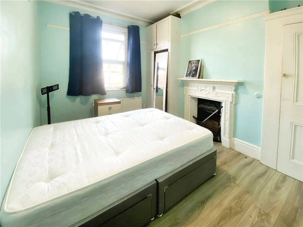 Property photo 3 of 5 Bedroom