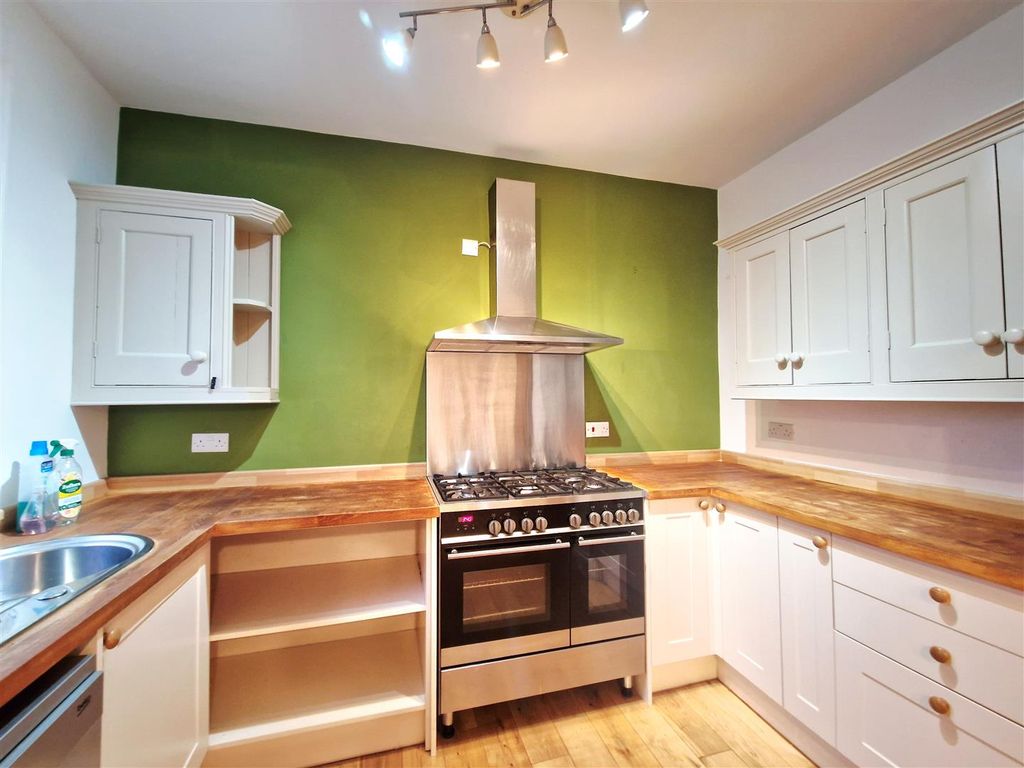 Property photo 1 of 17 6303.Jpg