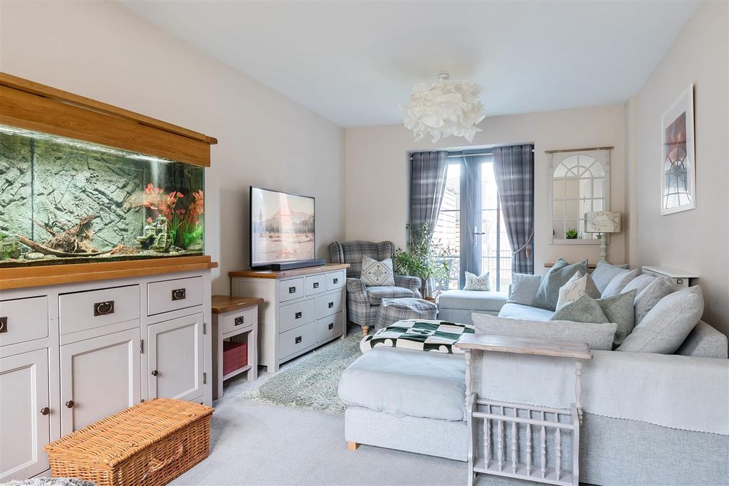 Property photo 3 of 21 1230801 (3).Jpg