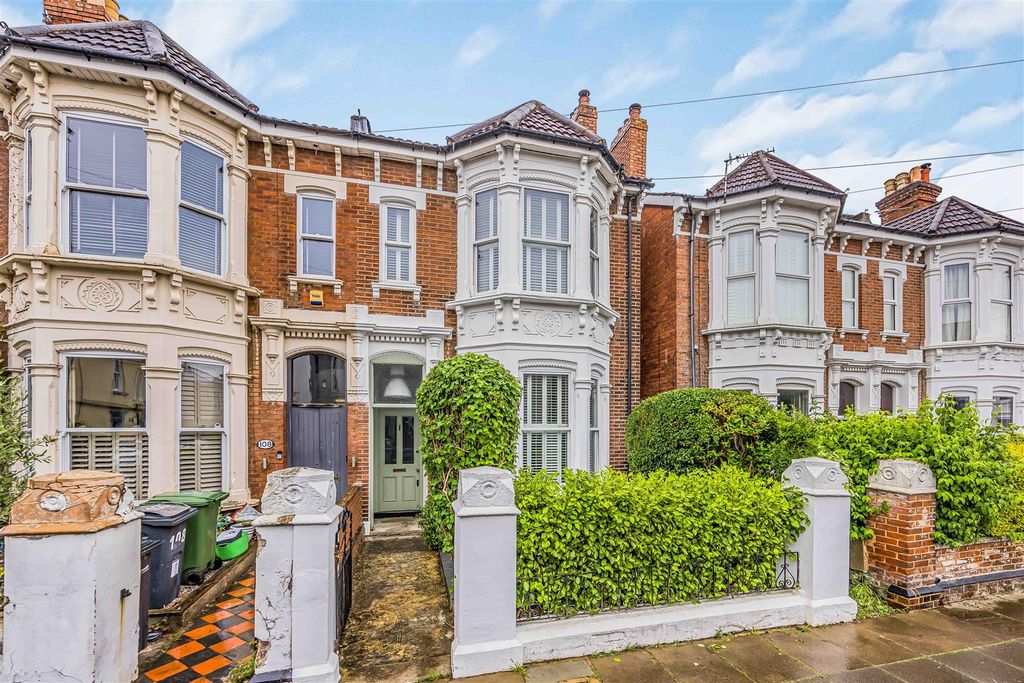 Property photo 1 of 31 106 Saint Andrews Road, Southsea-Small-Porticomark