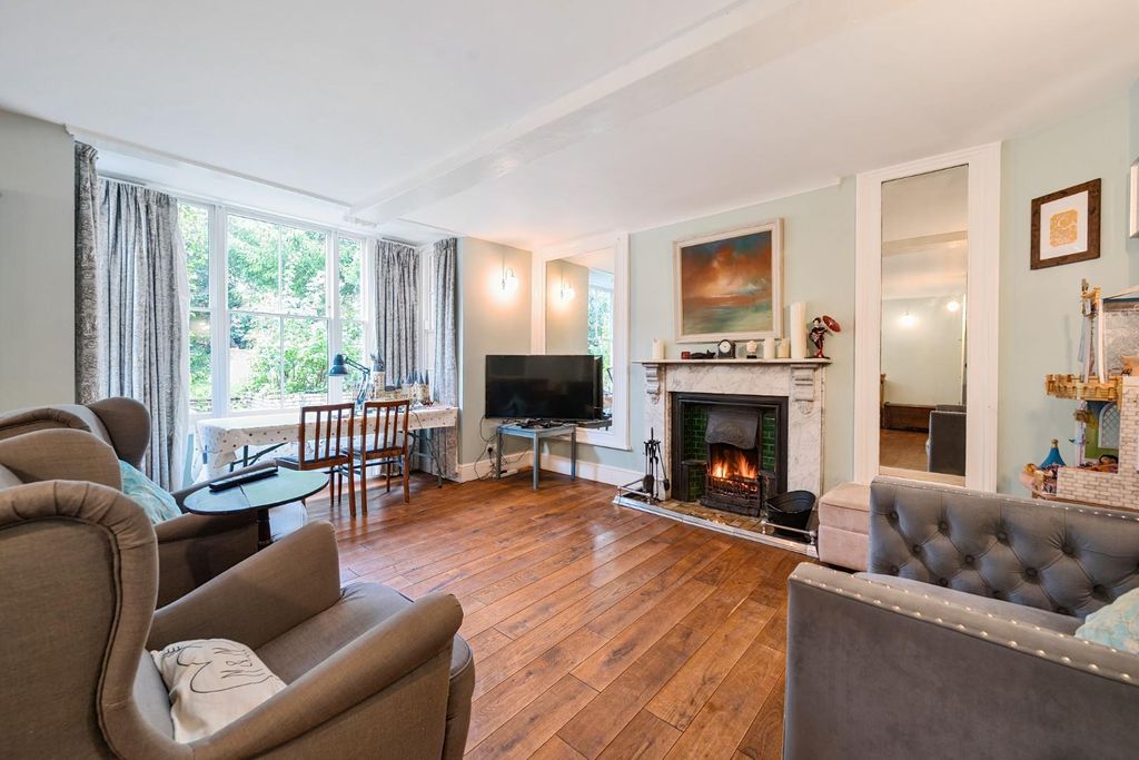 Property photo 2 of 54 1355473-16-68Ca898F3F6Ae-Arw-1.Jpg