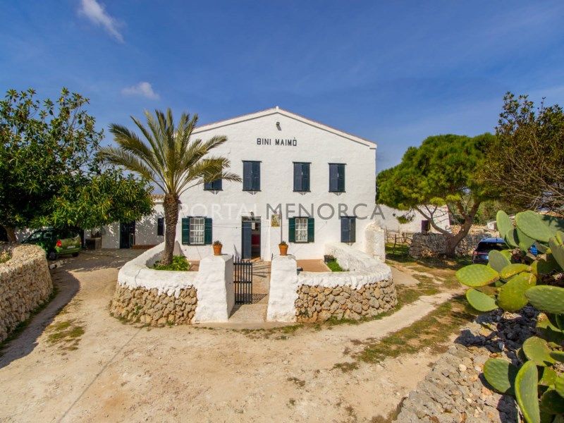 Property photo 1 of 62